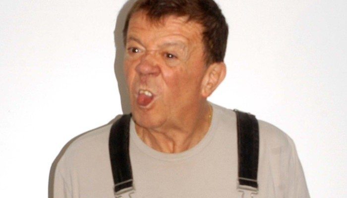 chabelo-en-la-cuerda-floja-con-televisa-700x400
