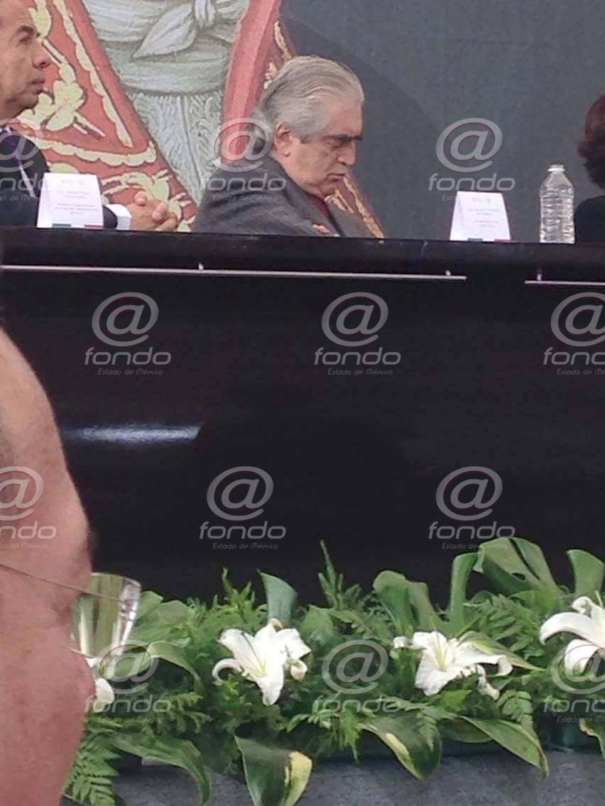 secretario-dormido-copia-copia