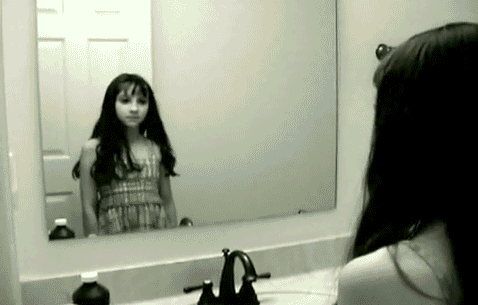 terror-espejo-reflejo-niña