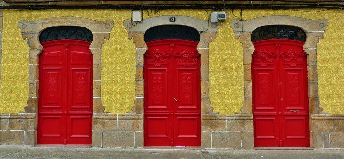 7980829335_e0d419f61c_b-700x324