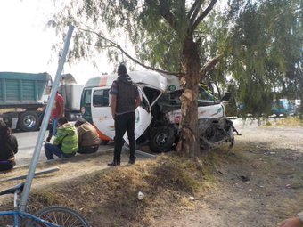 CX5r6PkUQAAebda.jpg_small