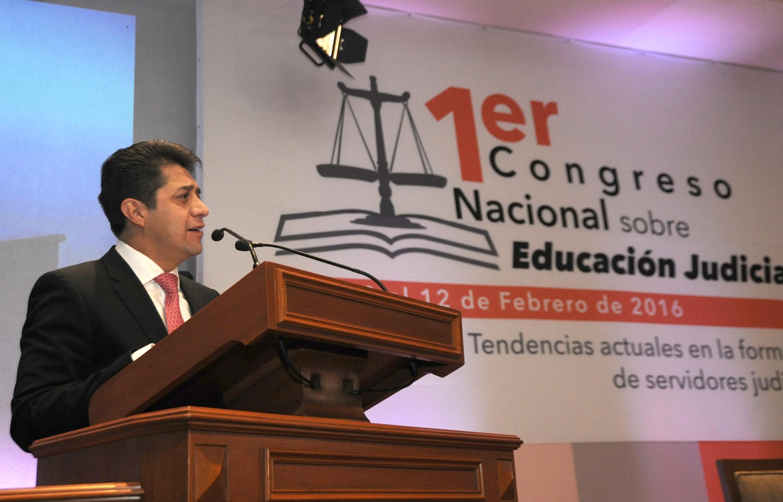 100216_FOTO_COMUNICADO_CNEJ_02