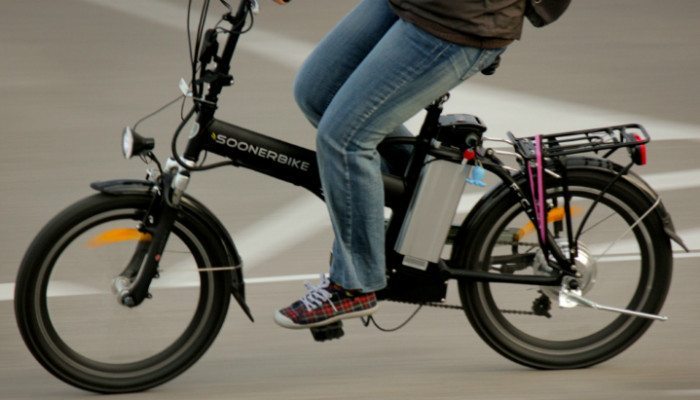 Bicicleta-eléctrica-700x400