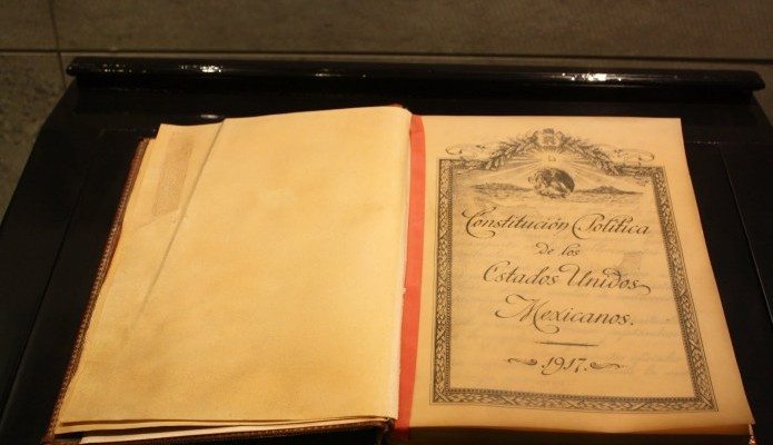 CONSTITUCION-695x400