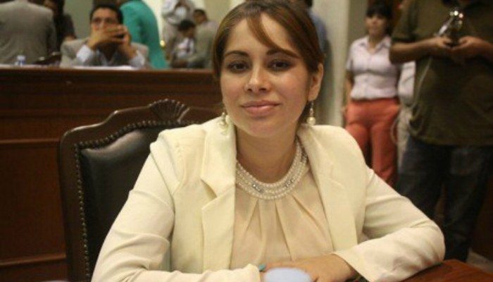 LUCERO-SÁNCHEZ1-700x4001-700x400