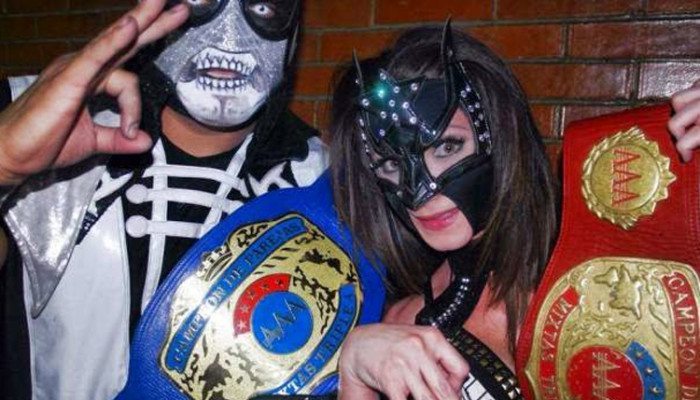 Pentagon-Jr-y-Sexy-Star-nuevos-campeones-mixtos-Abril-14-700x400