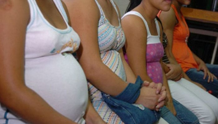 zica-1440x900_c-700x400