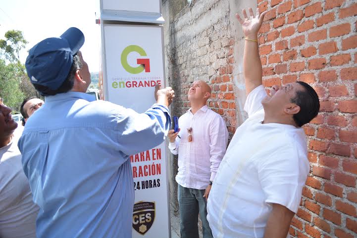 82d39965-233b-44c7-8590-8f24d2142609