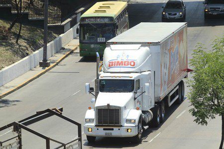 trafico-coches-autos-contaminacion-vialidad-hoy-no-circula-RA1-450x300