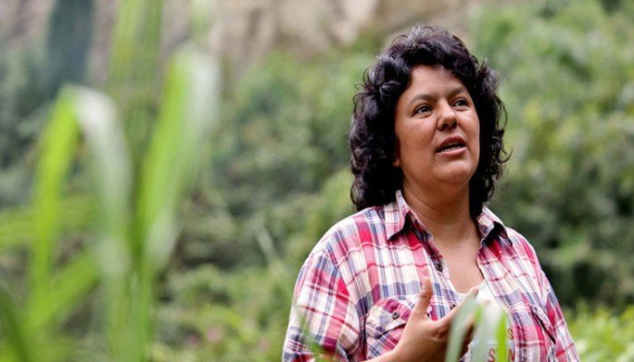 03berthaES-master1050