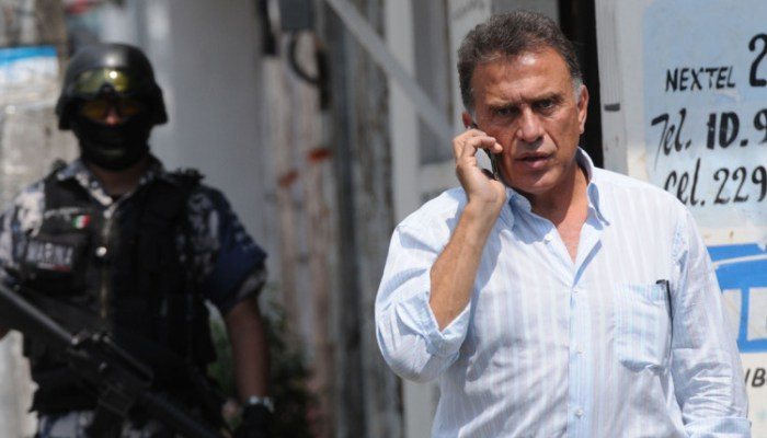 270461-f2c15dd105987ba8a_pf-4467130702yunes_yc-g-e1463484179870