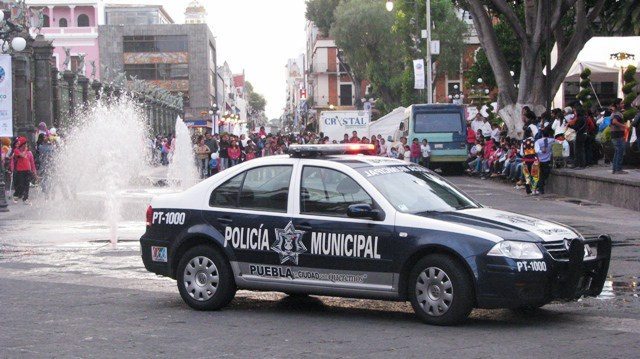Policia-1