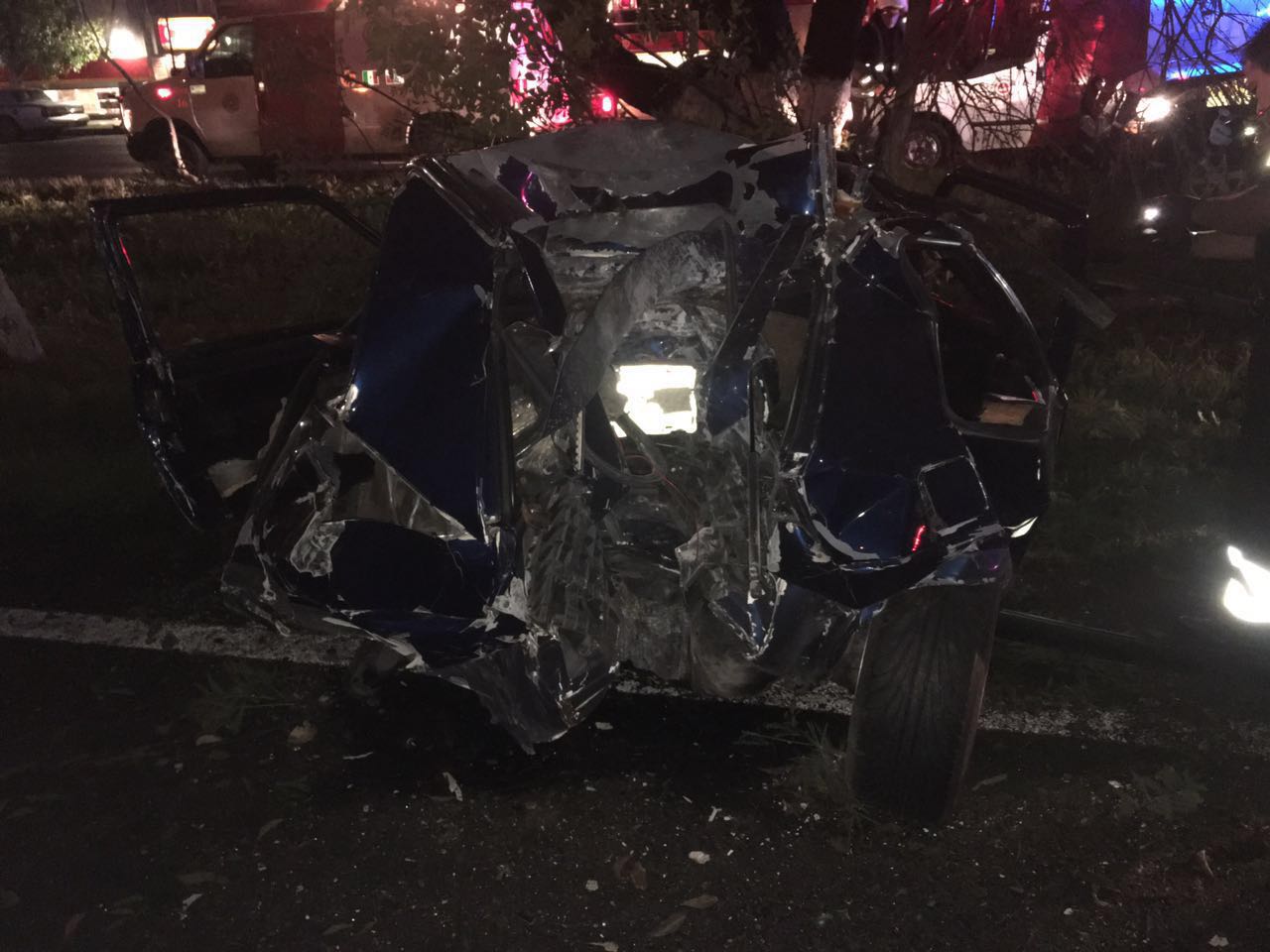 WhatsApp-Image-20160EEE530