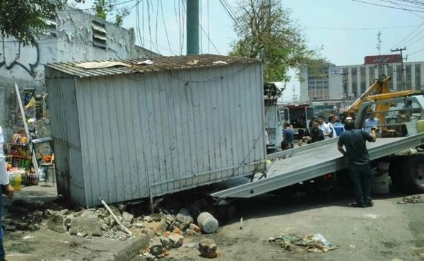 edomex_paradero_cuatro_caminos_tanques_de_gas_600