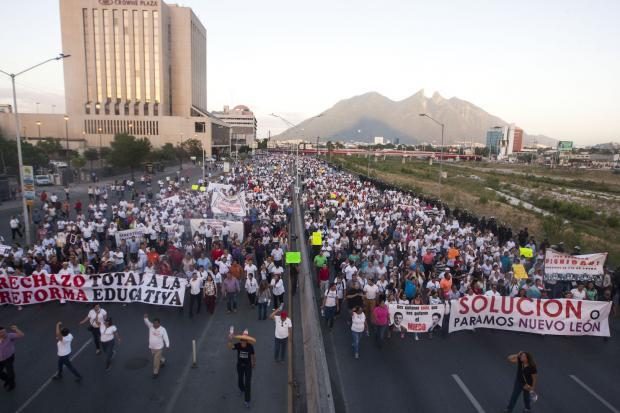 20160623000551_20160623000551_Marcha_Maestros_NL01_620x600