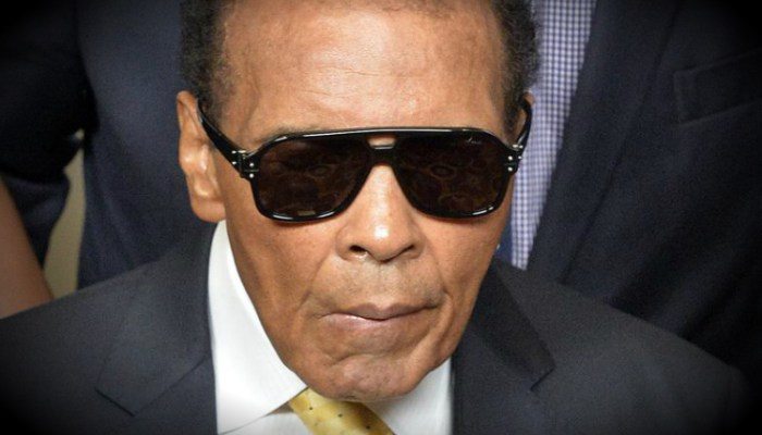 Muhammad_Ali_Hospitalized_Boxing-3d752_20160602203208-kVLF-U402235582107GzG-992x558@LaVanguardia-Web
