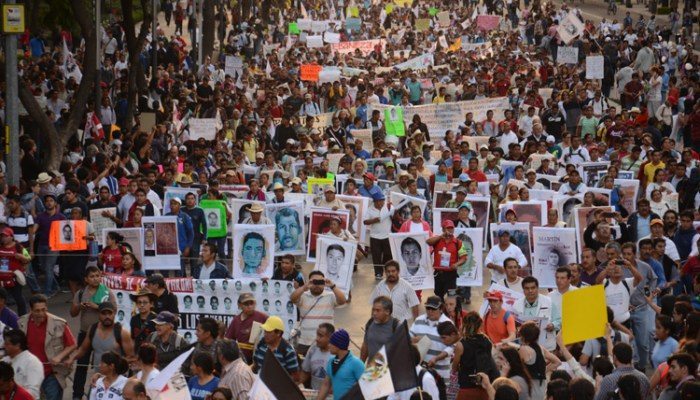 marcha-ayotzinapa