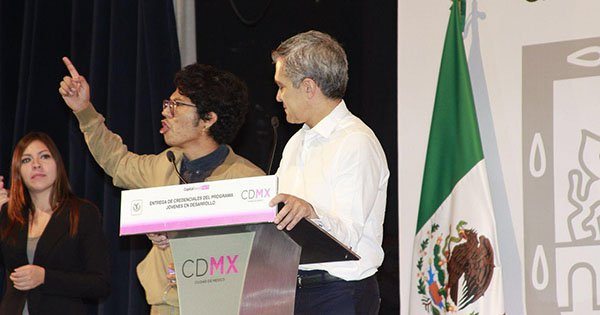 INJUVE-retira-tarjeta-joven-Emiliano-Morales-interpeló-Mancera