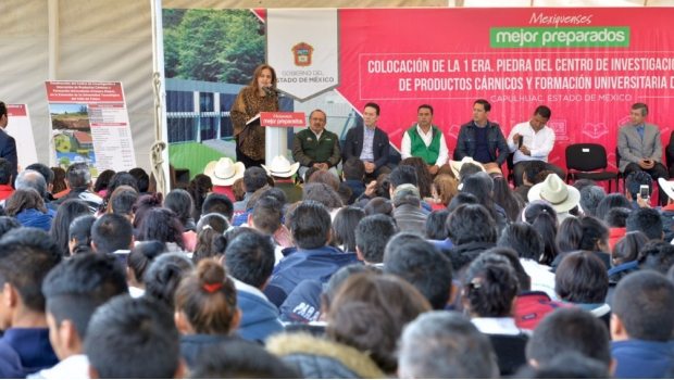 1831_primera-piedra-universidad-de-la-barbacoa_620x350