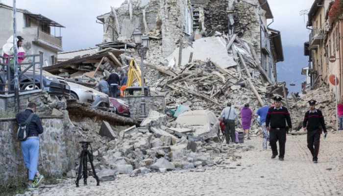 AUMENTA A 73 EL NÚMERO DE MUERTOS POR TERREMOTO EN ITALIA