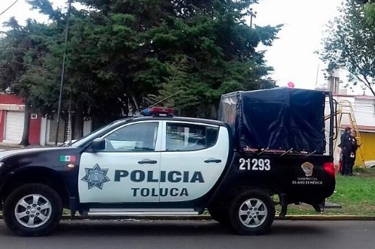 Camioneta-policía-de-Toluca