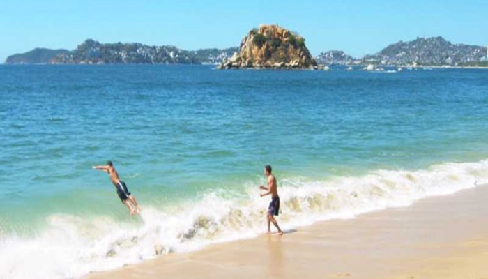 Playa-de-Acapulco-Guerrero