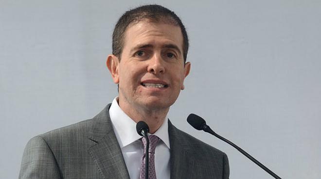 REV-ALFREDO-CASTILLO-SLIDER