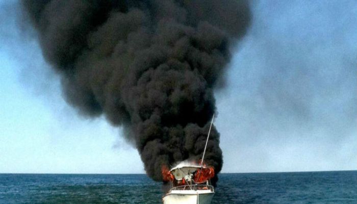 TLMD-harwich-bote-incendiado-rescate-cape-cod