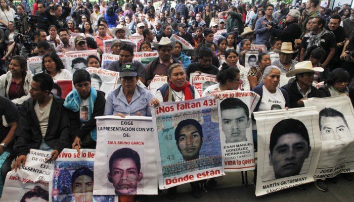 hoyla-mex-torturas-y-obstaculos-en-la-investigacion-de-los-43-desaparecidos-de-ayotzinapa-20160424