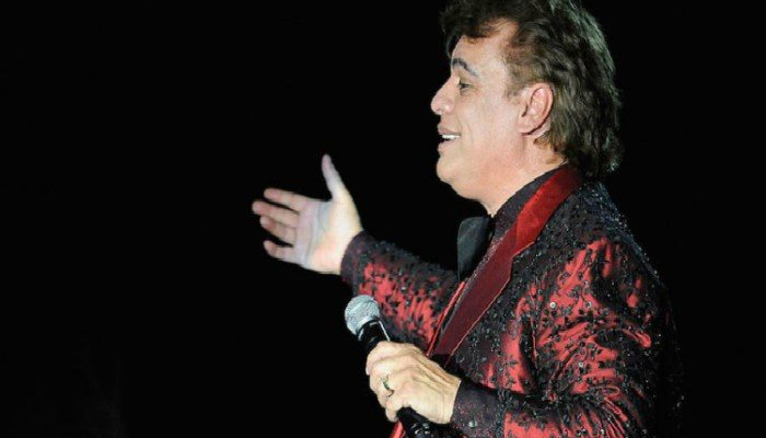 juan-gabriel-perfil-2