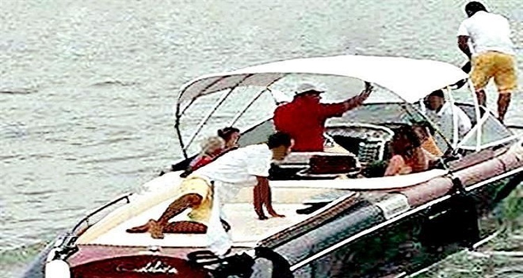 726db0ef29cb558658a7603e4297c166