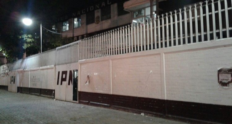 f5cba00bb21d19f92800841900ffd6d1