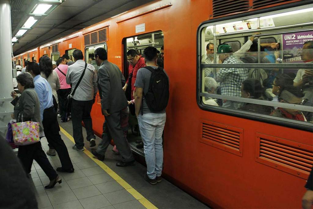 metro_lleno_2-1024x683