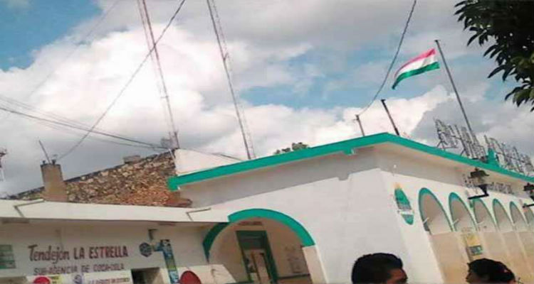 73ec1a7762d6336ae3484d1944af89d4