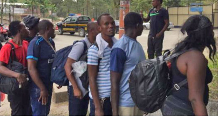 909803387dd1dc99a9087e67b1d7b785