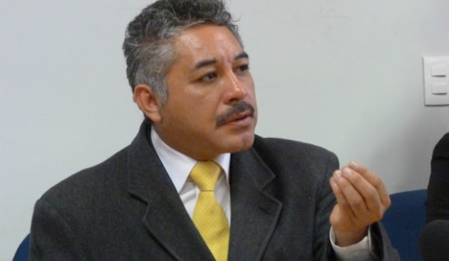 alcalde-estado-de-mexico-trajes-corbatas