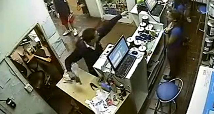 cf127e33efcbac8bcbd7872afebcdc35