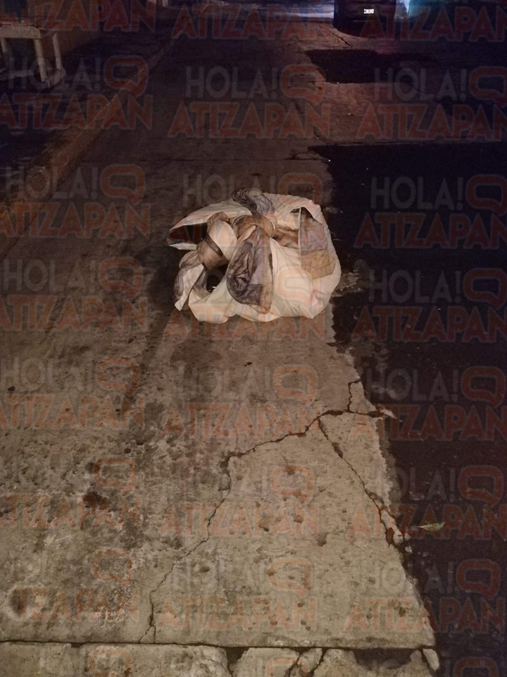 "buenos días hoy en la mañana encontramos un vuelto al parecer e un cuerpo en primera cerrada de San Juan colonia San Miguel xochimanga"(SIC)